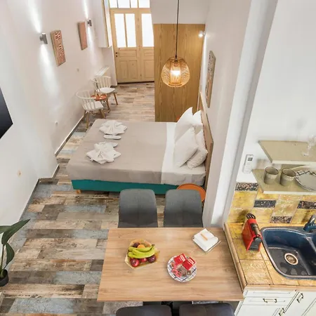 Crescendo Splantzia アパート ハニア