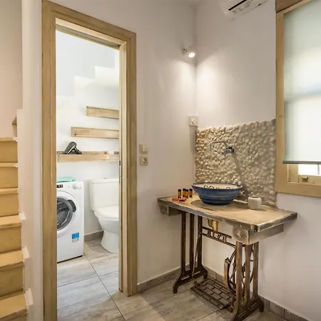 Crescendo Splantzia アパート ハニア