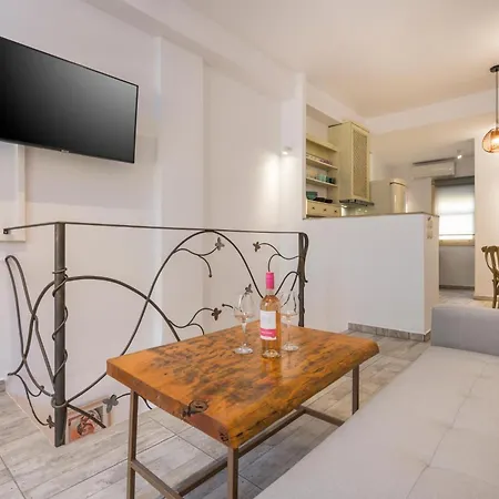 Crescendo Splantzia Chania (Crete)